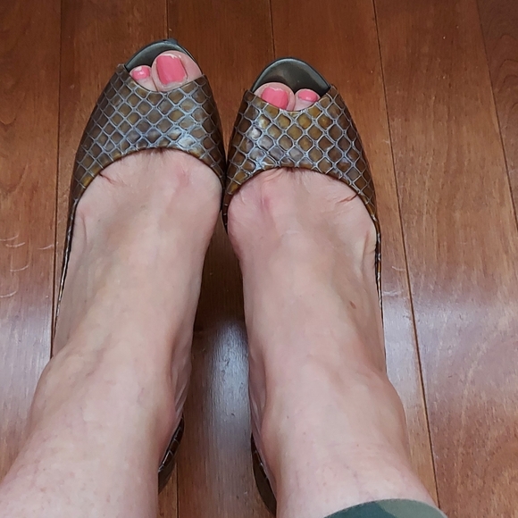 Peep toe shoes - Picture 5 of 6